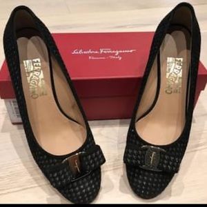 Salvatore ferragamo pumps